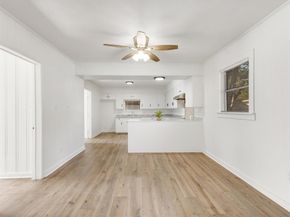 519  Sunnyside Avenue , Cockrell Hill Texas 75211