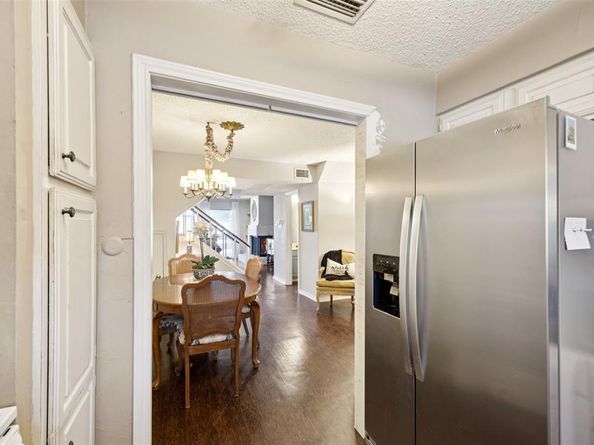5840  Spring Valley Road  1704, Dallas Texas 75254