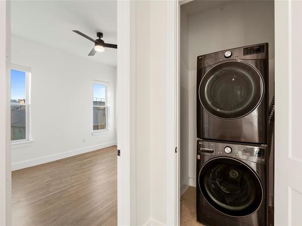 1804  Ripley Street  105, Dallas Texas 75204