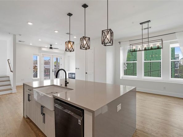 1804  Ripley Street  105, Dallas Texas 75204