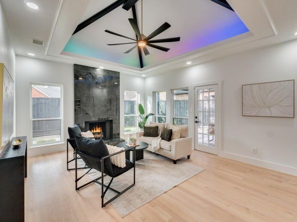 4336  Hollow Oak Drive , Dallas Texas 75287
