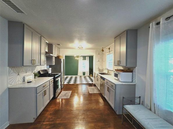 317 S Ebrite Street , Mesquite Texas 75149