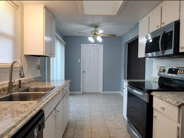 1601  Melrose Street , Garland Texas 75042