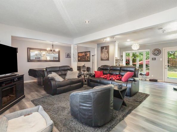 2513  Briarcliff Drive , Irving Texas 75062