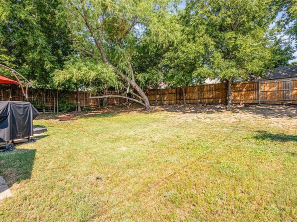 2513  Briarcliff Drive , Irving Texas 75062