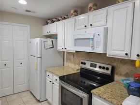 5565  Preston Oaks Road  117, Dallas Texas 75254