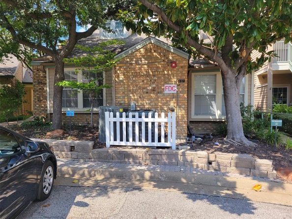 5565  Preston Oaks Road  117, Dallas Texas 75254
