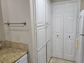 5565  Preston Oaks Road  117, Dallas Texas 75254