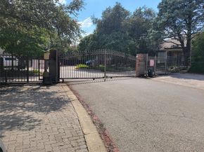 5565  Preston Oaks Road  117, Dallas Texas 75254