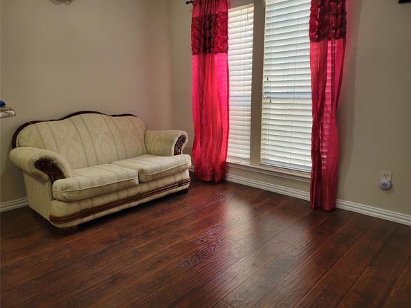 5565  Preston Oaks Road  117, Dallas Texas 75254