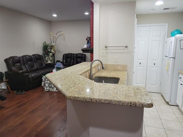 5565  Preston Oaks Road  117, Dallas Texas 75254