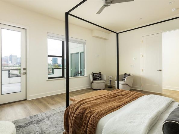 1901 S Harwood Street  308, Dallas Texas 75215