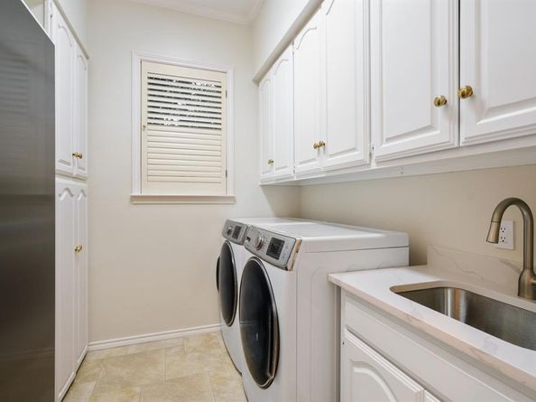 7104  Judi Court , Dallas Texas 75252