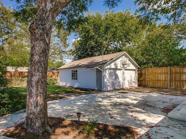 2523 W 10th Street , Dallas Texas 75211