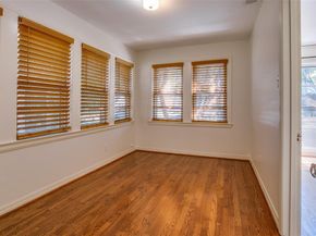 2523 W 10th Street , Dallas Texas 75211