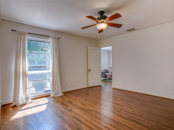 2523 W 10th Street , Dallas Texas 75211