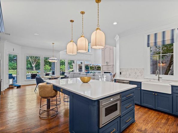 6002  Yorkville Court , Dallas Texas 75248