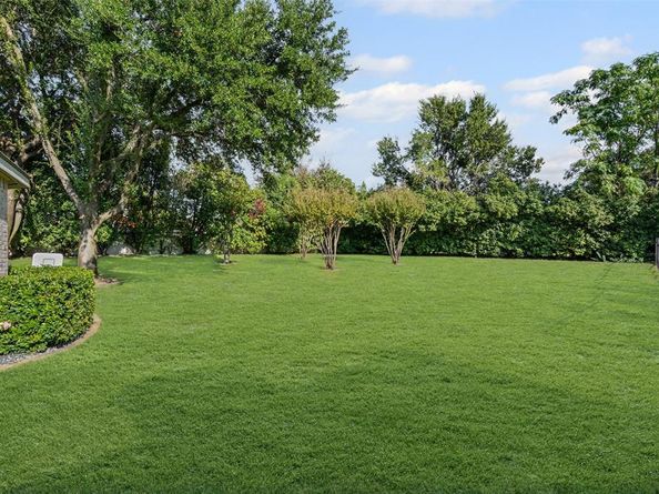 6002  Yorkville Court , Dallas Texas 75248