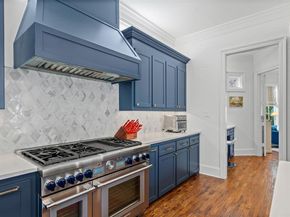 6002  Yorkville Court , Dallas Texas 75248