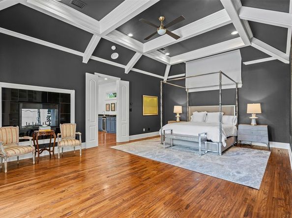 6002  Yorkville Court , Dallas Texas 75248