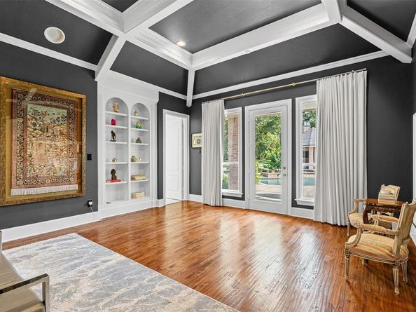 6002  Yorkville Court , Dallas Texas 75248