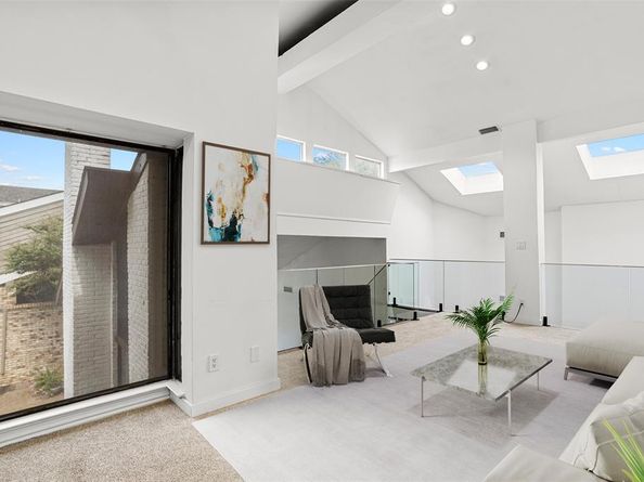 4118  Crossing Lane , Dallas Texas 75220