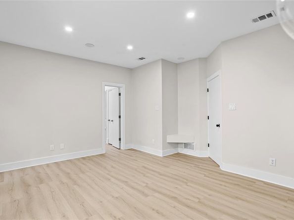 4118  Crossing Lane , Dallas Texas 75220