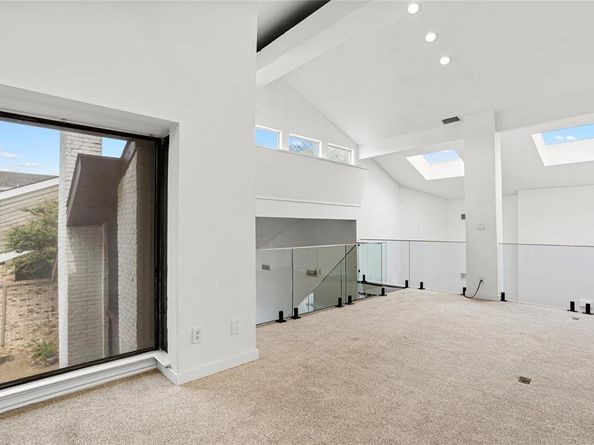 4118  Crossing Lane , Dallas Texas 75220