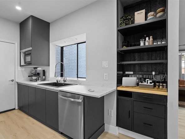 4118  Crossing Lane , Dallas Texas 75220