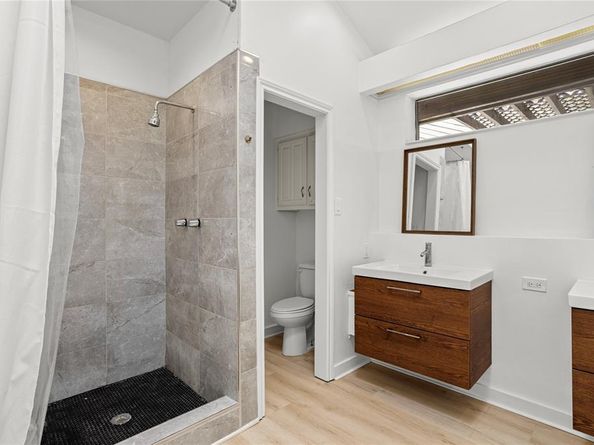 4118  Crossing Lane , Dallas Texas 75220