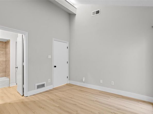 4118  Crossing Lane , Dallas Texas 75220