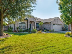 1622  Redwood Drive , Corinth Texas 76210