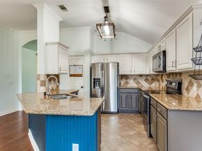 1622  Redwood Drive , Corinth Texas 76210