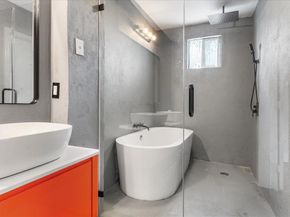 836 W 8th Street , Dallas Texas 75208