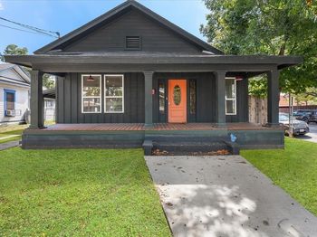 836 W 8th Street 