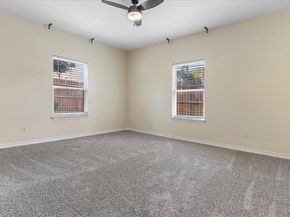836 W 8th Street , Dallas Texas 75208
