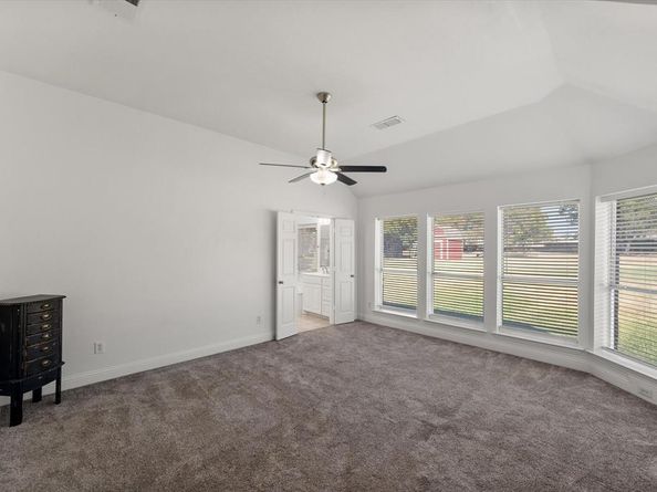 1825  Meadow Springs Drive , Haslet Texas 76052