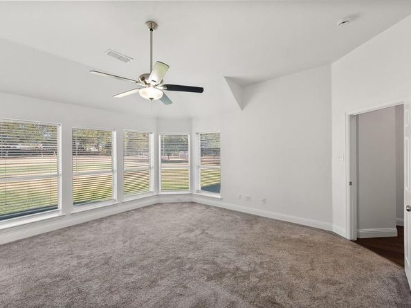 1825  Meadow Springs Drive , Haslet Texas 76052