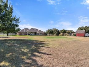 1825  Meadow Springs Drive , Haslet Texas 76052
