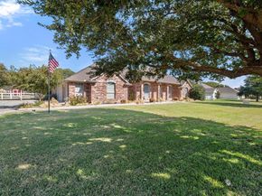 1825  Meadow Springs Drive , Haslet Texas 76052