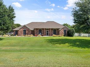 1825  Meadow Springs Drive , Haslet Texas 76052