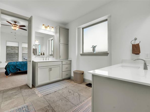 1807  Coopers Hawk Drive , Arlington Texas 76005