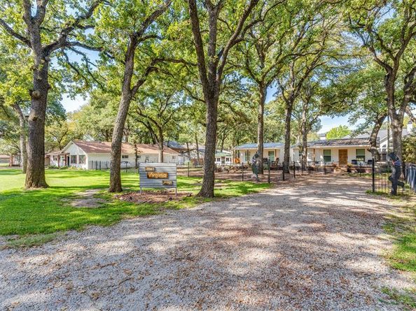 11671  Randle Lane , Fort Worth Texas 76179