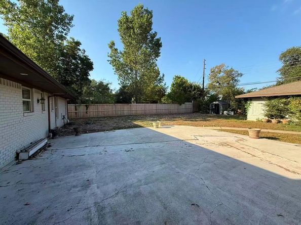 6121  Preston Haven Drive , Dallas Texas 75230