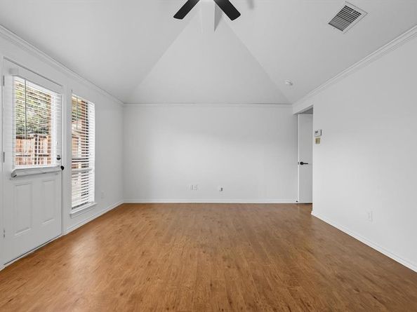 9009  Rodeo Drive , Irving Texas 75063