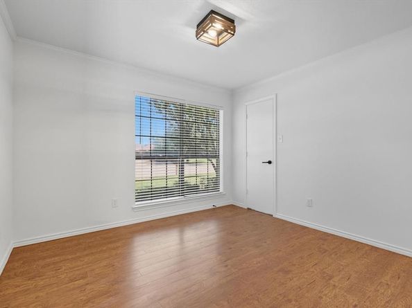 9009  Rodeo Drive , Irving Texas 75063