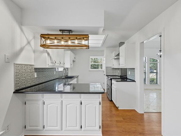 9009  Rodeo Drive , Irving Texas 75063