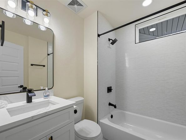 2912  Charles Drive , Garland Texas 75041
