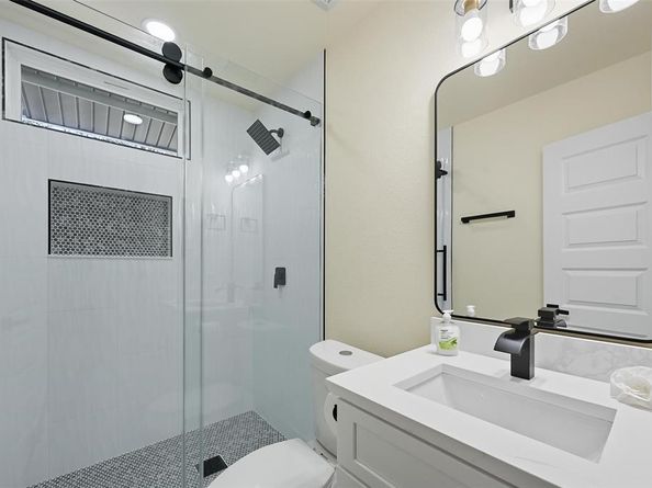 2912  Charles Drive , Garland Texas 75041