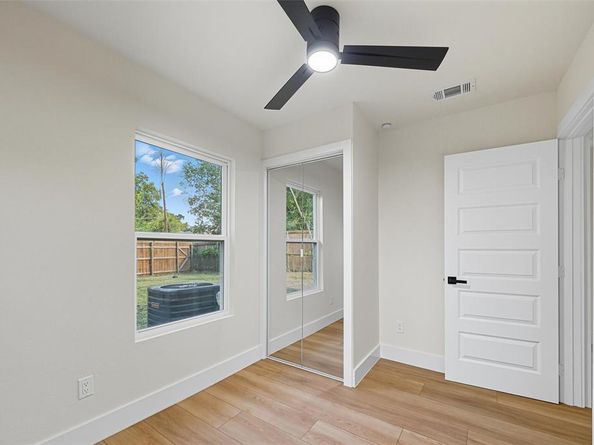 2912  Charles Drive , Garland Texas 75041